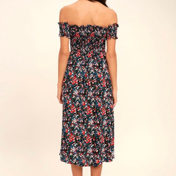 Lulu’s View from the Meadow Black Floral print off the shoulder dress! - Picture 4 of 7